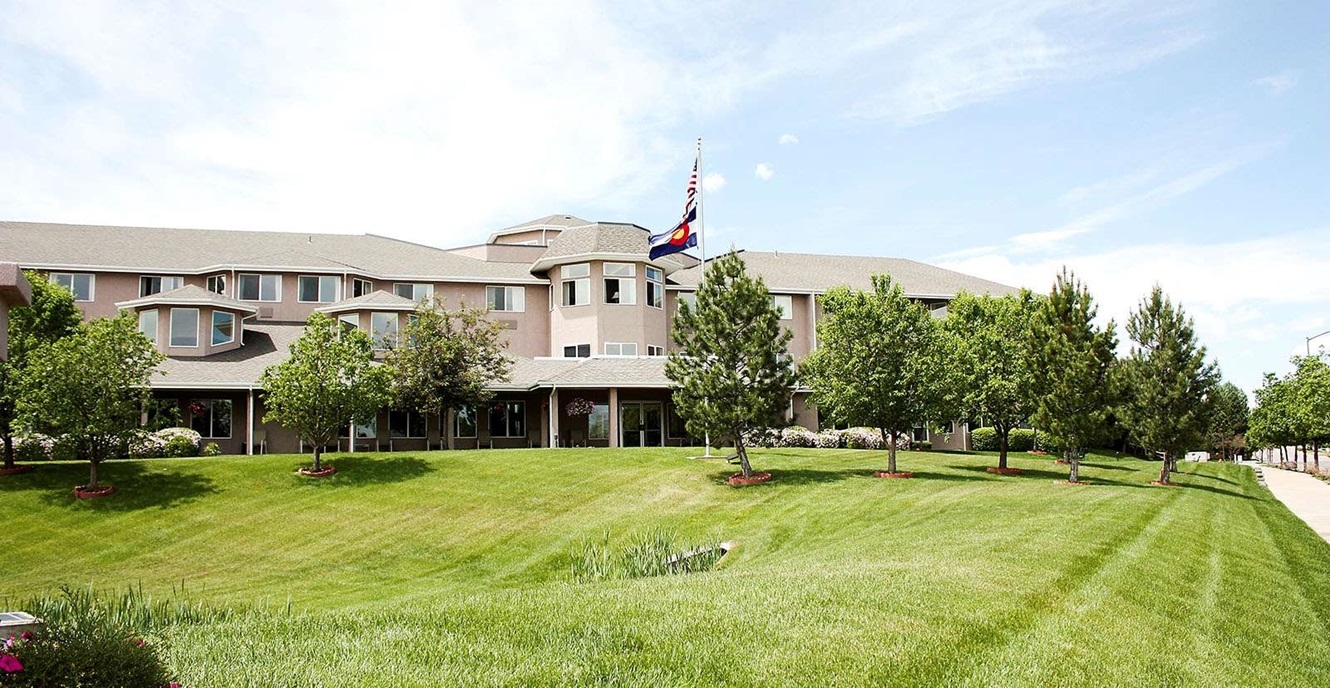 Quincy Place in Denver, CO - Foto de edificio