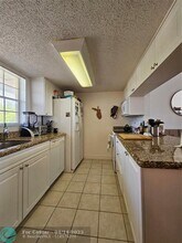 6355 La Costa Dr in Boca Raton, FL - Foto de edificio - Building Photo