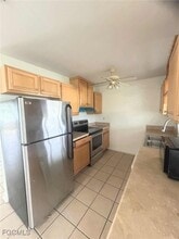 322 NE 11th Pl in Cape Coral, FL - Building Photo - Building Photo