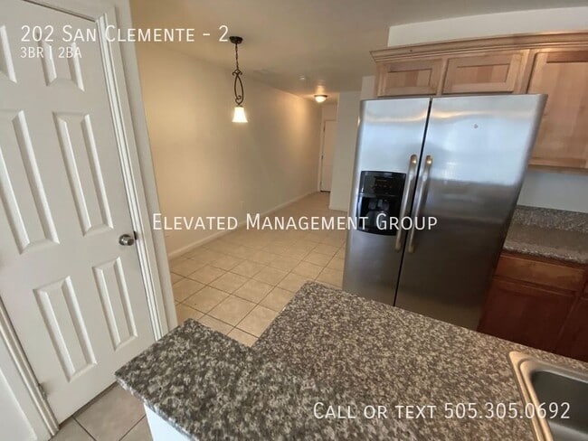 202 San Clemente Ave in Albuquerque, NM - Building Photo - Building Photo