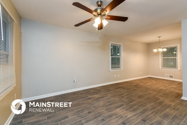 8807 Crown Ct in Jonesboro, GA - Building Photo - Building Photo