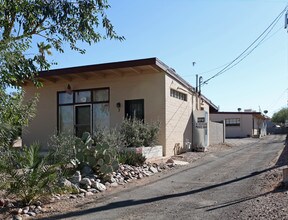 4114 E Fairmount St in Tucson, AZ - Foto de edificio - Building Photo