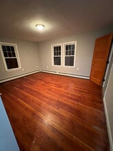 10 Walnut Ct in Leominster, MA - Foto de edificio - Building Photo