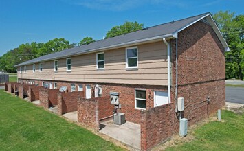 3507 N Church St in Greensboro, NC - Building Photo - Building Photo