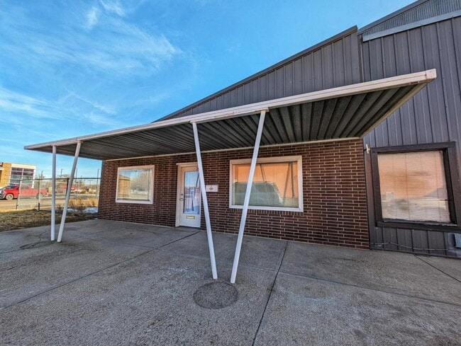 property at 209 S 2nd Ave