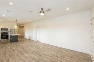 3127 Bay St in Houston, TX - Building Photo - Building Photo