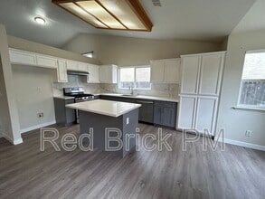 2123 Princeville Ct in Merced, CA - Building Photo - Building Photo