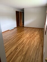 1916 Turquoise Trail in Eagan, MN - Building Photo - Building Photo