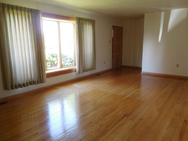 9083 Meadowbrook Cir in Waynesboro, PA - Building Photo - Building Photo