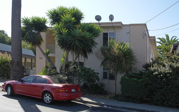2216 Road 20 in San Pablo, CA - Foto de edificio - Building Photo