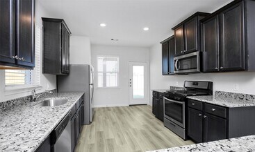 451 Lone Rider Dr in Katy, TX - Building Photo - Building Photo