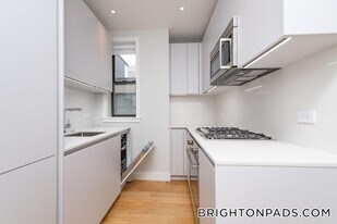 12 Elko St in Boston, MA - Building Photo