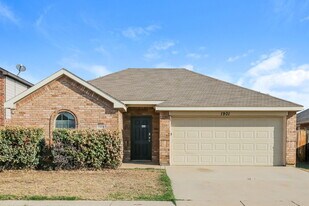 1901 Belshire Ct in Fort Worth, TX - Building Photo