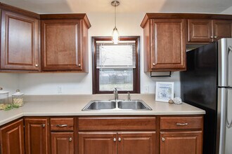 306 S Chicago Ave in Sioux Falls, SD - Building Photo - Building Photo