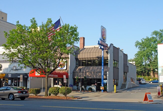 4422 Connecticut Ave NW