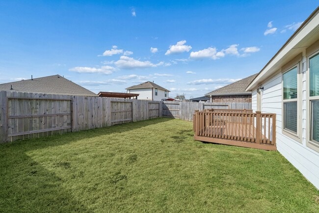 24046 Priano Frst Dr in Roman Forest, TX - Foto de edificio - Building Photo