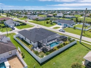 1923 SW 27th Terrace in Cape Coral, FL - Building Photo - Building Photo