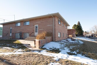 1749 Oxford Dr in Cheyenne, WY - Foto de edificio - Building Photo