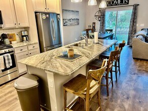 177 Goldenrod Cir in Little River, SC - Foto de edificio - Building Photo
