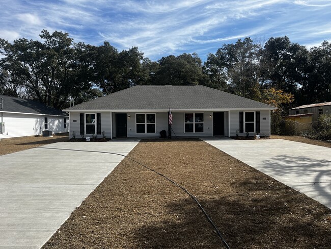 1704 Atlanta Ave in Pensacola, FL - Building Photo - Building Photo