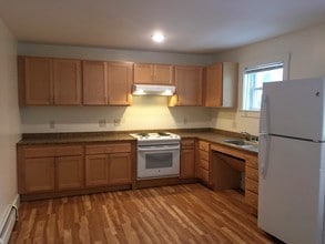 52 Christian Street Housing in White River Junction, VT - Building Photo - Building Photo