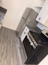 9540 San Miguel Ave in South Gate, CA - Foto de edificio - Building Photo