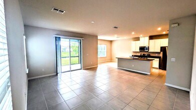 5429 Spanish Moss Cv in Bradenton, FL - Building Photo - Building Photo