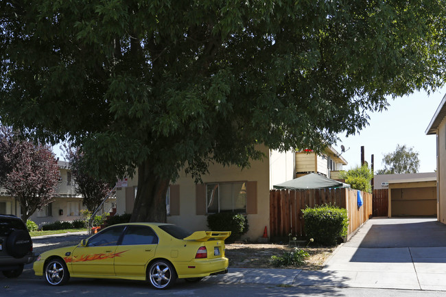 912 Del Mar Ave in San Jose, CA - Foto de edificio - Building Photo