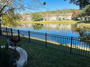 1630 Vineland Cir in Fleming Island, FL - Building Photo - Building Photo