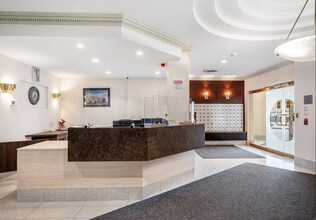 1700 Eglinton Ave E in Toronto, ON - Building Photo - Building Photo