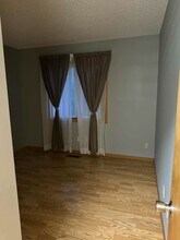 4488 Cinnamon Ridge Trl, Unit B in Eagan, MN - Building Photo - Building Photo