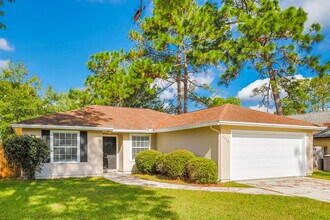 7770 Collins Ridge Blvd in Jacksonville, FL - Foto de edificio - Building Photo