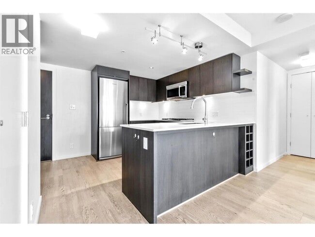 7988 Ackroyd Rd in Richmond, BC - Building Photo - Building Photo