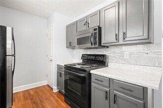 310 Atwood St SW in Atlanta, GA - Building Photo - Building Photo