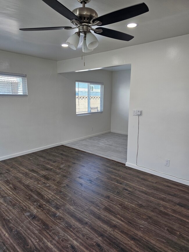 14626 S Budlong Ave, Unit B in Gardena, CA - Foto de edificio - Building Photo