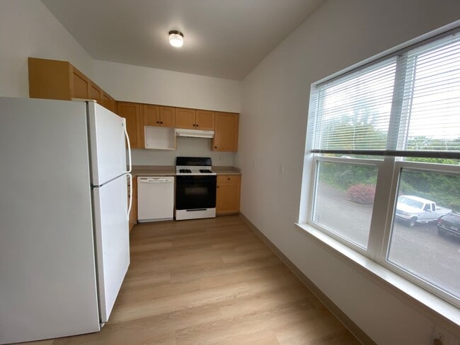 4020 Byron Ave in Bellingham, WA - Building Photo - Building Photo