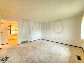 7924 E Indiana Ave in Spokane Valley, WA - Building Photo - Building Photo