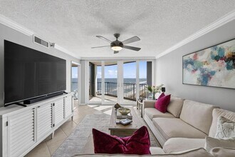 9650 S Ocean Dr, Unit 2009 in Jensen Beach, FL - Foto de edificio - Building Photo