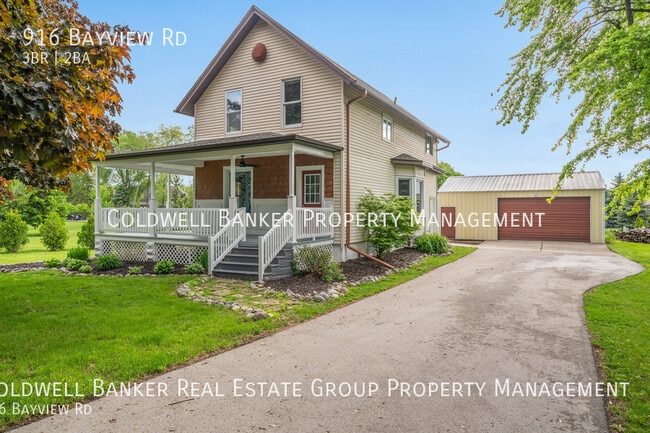 property at 916 Bayview Rd