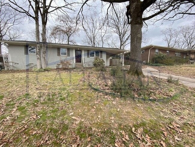 5010 Arlington Dr