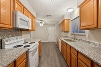 2411 Cypressvine Dr photo'