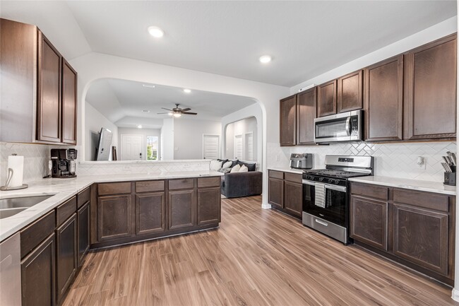 3839 Giorgio Pastel Pl