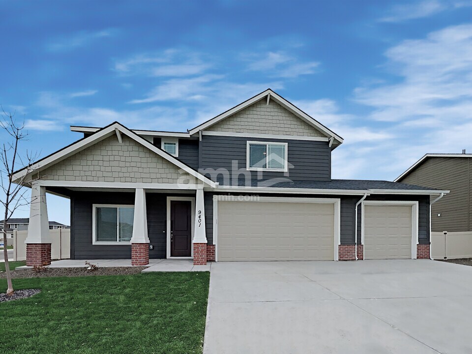 9401 W Chino St in Star, ID - Building Photo