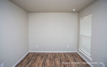 2101 Kokomo Ave-Unit -B1 in Lubbock, TX - Foto de edificio - Building Photo