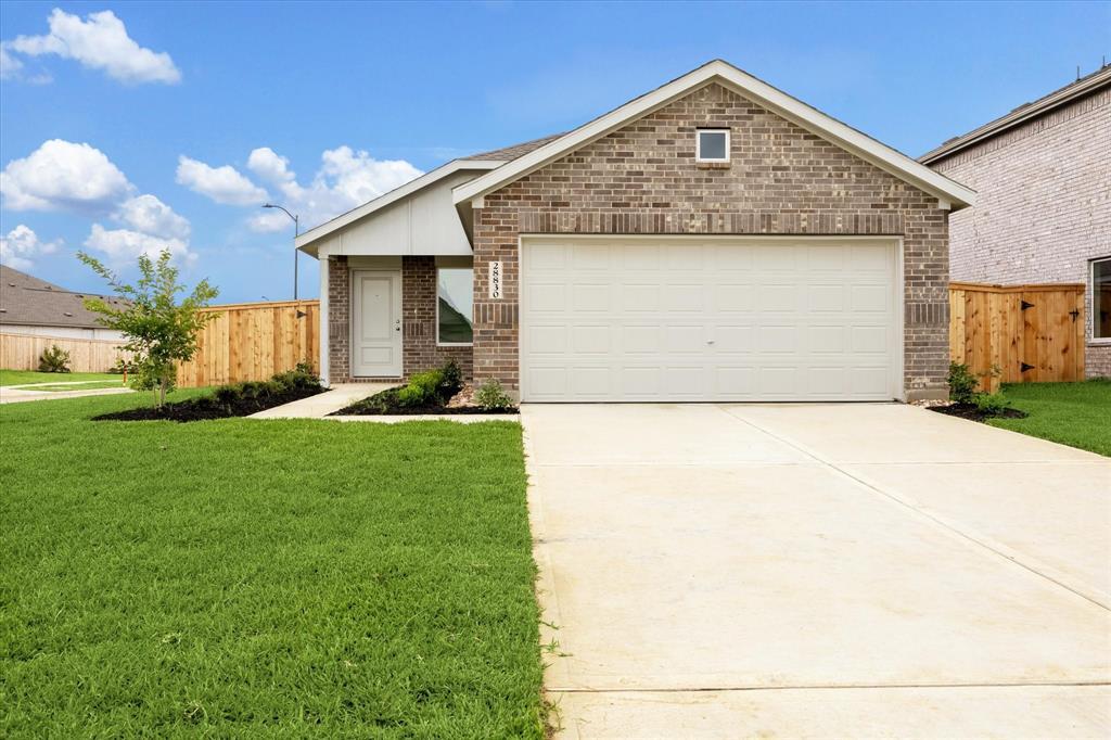 28830 Texas Sparrow Ln in Hockley, TX - Building Photo