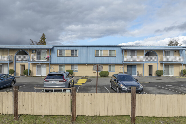 2020 13th St in Bremerton, WA - Building Photo - Building Photo