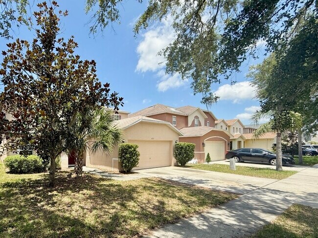 10325 Boyette Creek Blvd in Riverview, FL - Foto de edificio - Building Photo
