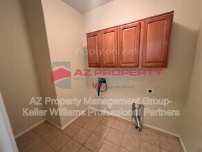 5229 W Beautiful Ln in Phoenix, AZ - Building Photo - Building Photo