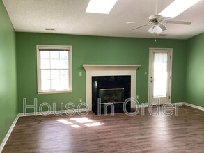 108 Hyacinth Ln in Asheville, NC - Building Photo - Building Photo