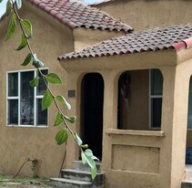 7826 La Salle Ave in Los Angeles, CA - Building Photo